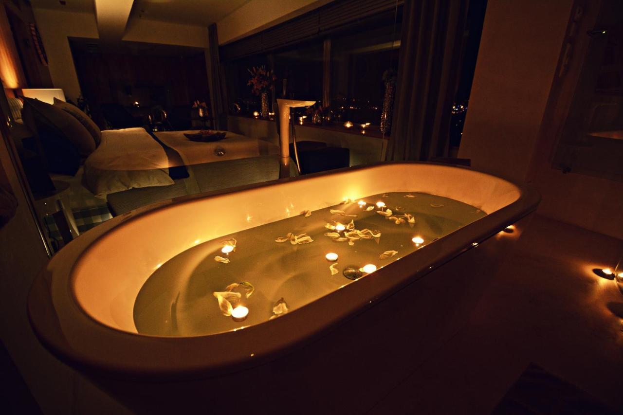 Sky Suite Hotel Praag Buitenkant foto