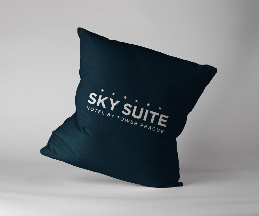 Sky Suite Hotel Praag Buitenkant foto